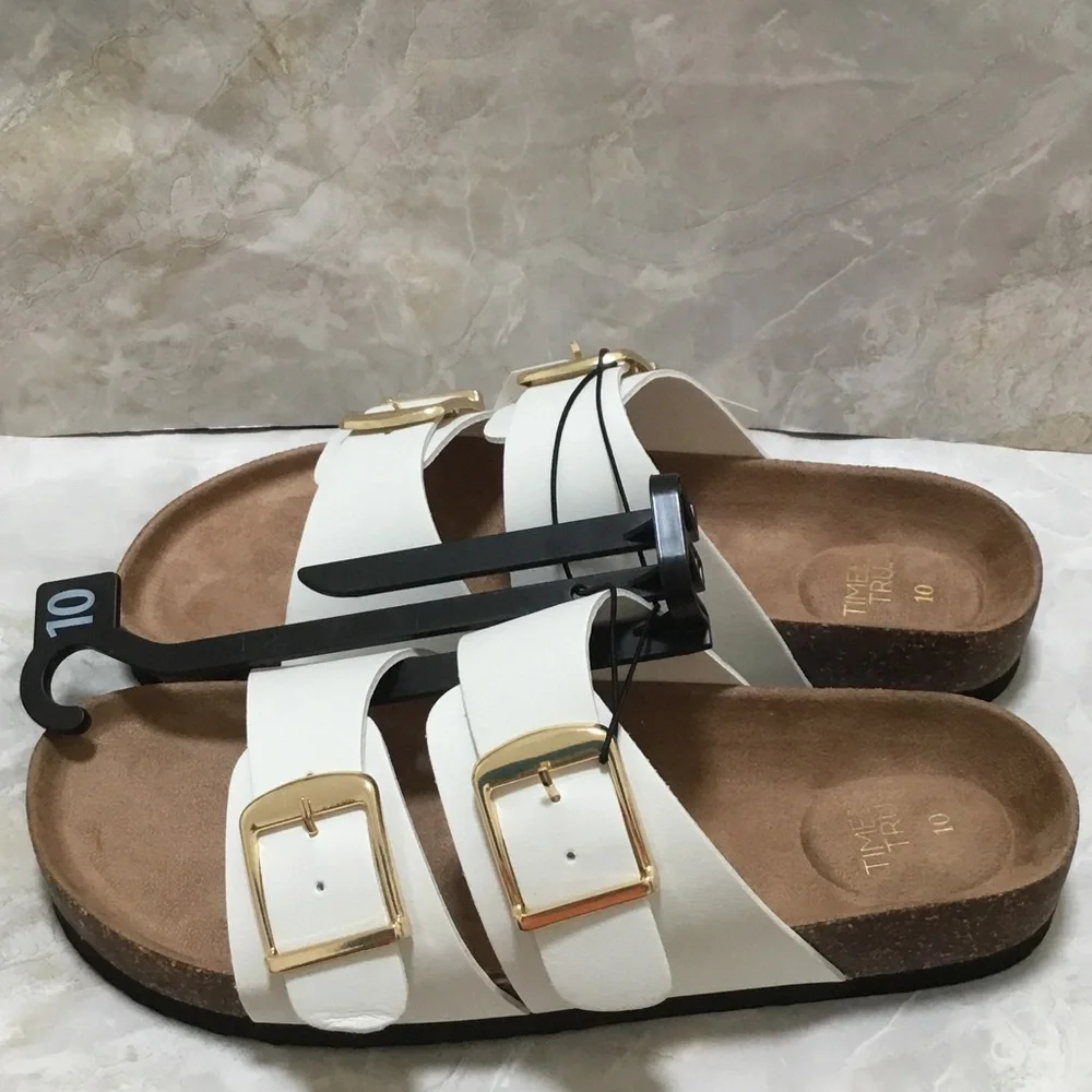 Time and Tru Slide Sandals